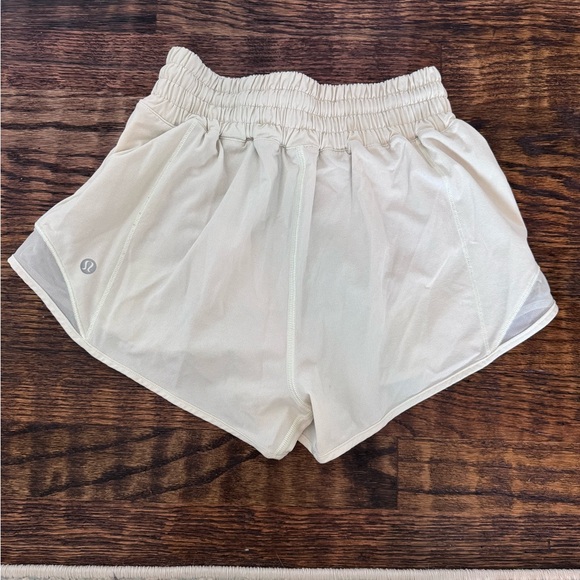 EUC Lululemon Hotty Hot Shorts - Picture 4 of 4